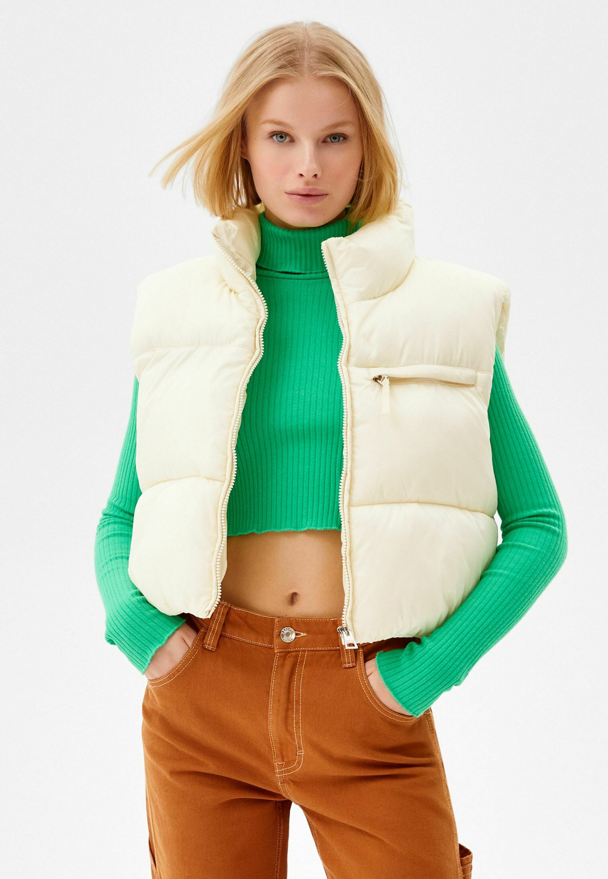 Жилет Bershka