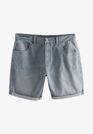 Šviesiai pilki džinsiniai šortai, pasižymintys klasikiniu penkių kišenių dizainu, apvijomis ant apačios ir priekiniais mygtukais, dekoruotais subtiliais siuvimo elementais.