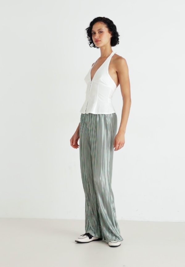 FALINE HALTER  - Top4