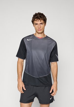 T90 - Športne majice - black/graphite/gym red/sail