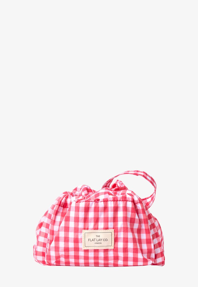 The Flat Lay Co. - DRAWSTRING FLAT LAY MAKEUP BAG - Trousse de toilette - red gingham, Agrandir