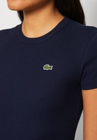 Lacoste Paprasti marškinėliai - navy blue