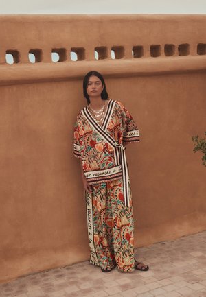 Next REGULAR FIT - SLEEVED WRAP SUMMER - Leichte Jacke - rust red