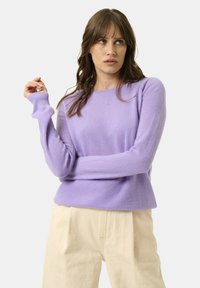 Just Cashmere ROUND NECK - Stickad tröja - lavande