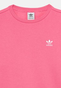 adidas Originals BOYFRIEND CREW  - Ikdienas džemperis - pink fusion