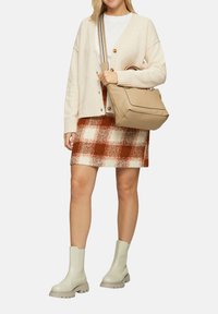 s.Oliver Strickjacke - beige