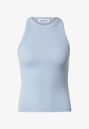 Hellblaues, geripptes Tanktop mit einer figurbetonten Passform, Rundhalsausschnitt und ärmellosem Schnitt. Das Material wirkt dehnbar und glatt. Markenlabel sichtbar.