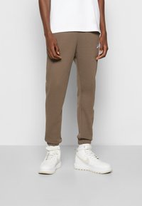 Nike Sportswear SPORTSWEAR CLUB FLEECE - Calças de fato de treino - ironstone/white