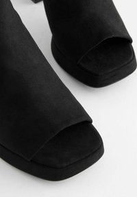 Next FOREVER COMFORT FLARE - Platvormsandaalid - black