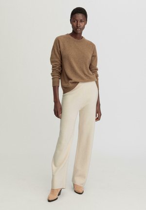 hessnatur RELAXED - Broek - natur