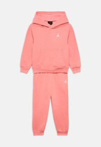 Niet geselecteerd, pink gaze