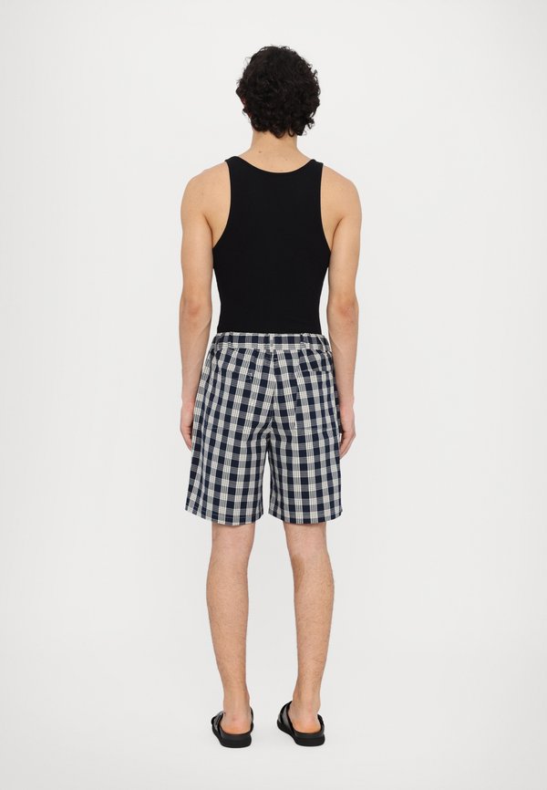 PALAKA SHORT - Shorts - admiral4