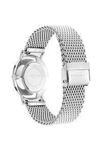 Silberner Edelstahl-Uhren mit einem Mesh-Armband, runder Gehäuse und minimalistischem Design. Verfügt über einen sicheren Verschluss und eine glatte Textur.