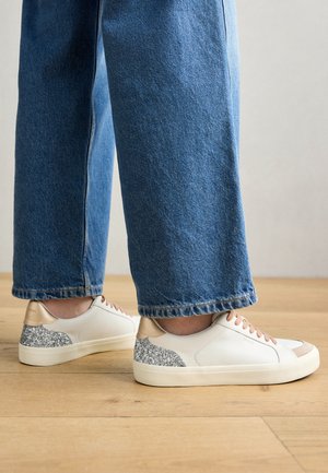 EMMELENY - Sneakers basse - white