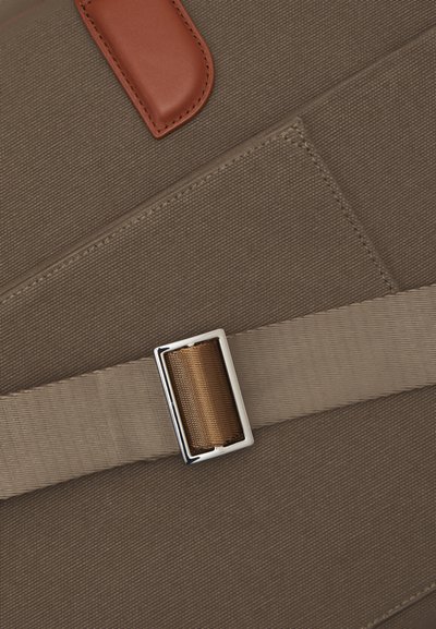 WANT Les Essentiels LESAGE BRIEFCASE UNISEX - Kohver - dark camel
