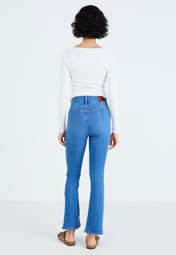 CONTOUR - Flared Jeans4