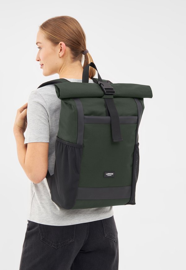 NO 2 - Tagesrucksack - dark olive