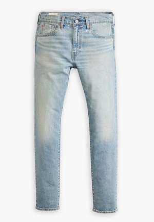 Jeans in denim blu chiaro con taglio dritto, cinque tasche e un leggero sbiadimento sulle cosce; chiusura frontale con bottone e zip.