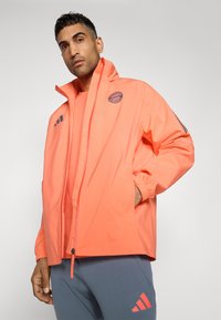 adidas Performance FCB RAIN - Klubbklær - easy coral