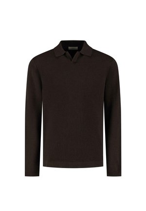 Brauner Langarm-Pullover mit strukturiertem Strickdesign, ausgestattet mit einem spitzen Kragen und einem V-Ausschnitt. Einfache und figurbetonte Silhouette.