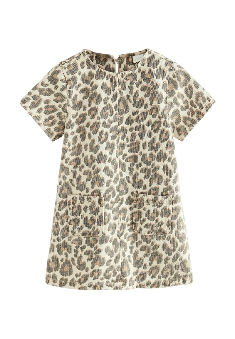 Robe à manches courtes pour tout-petit avec imprimé léopard beige et marron, poches avant et fermeture par boutons au dos.