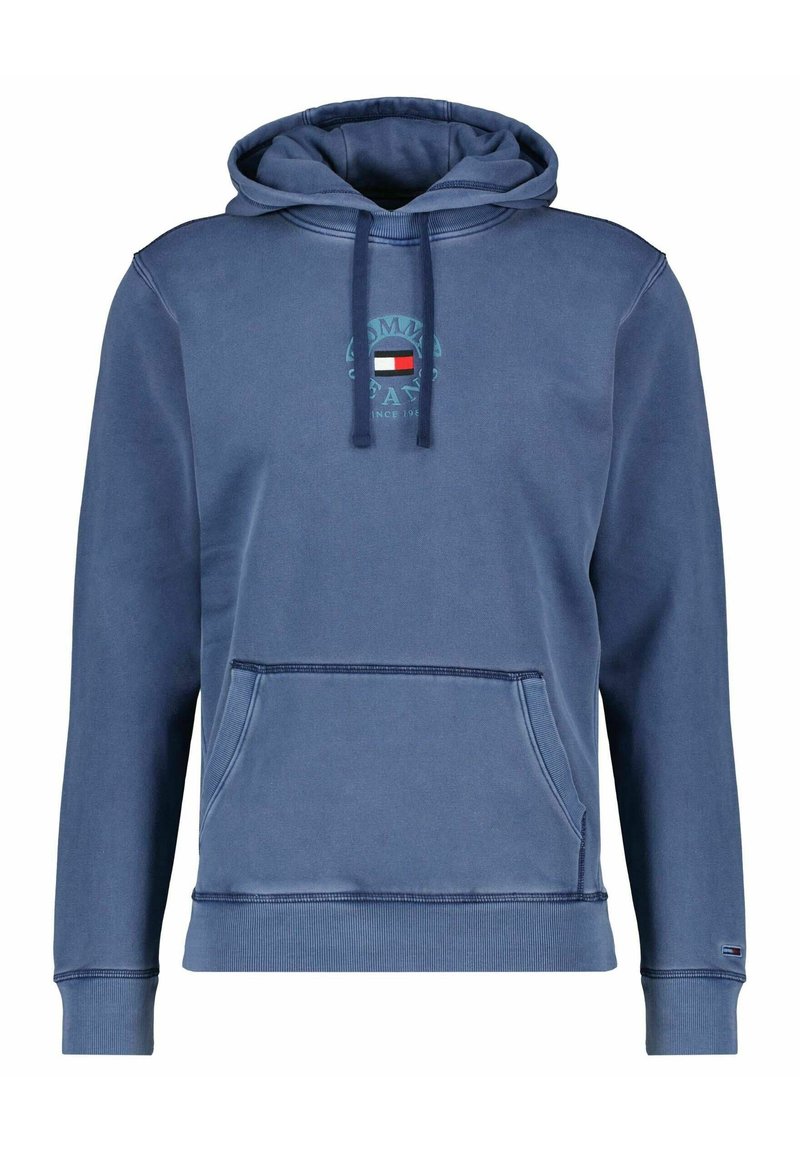 Sudadera con capucha azul hecha de algodón. Cuenta con un bolsillo delantero, puños acanalados y un diseño de logo con acentos tricolores en el pecho.