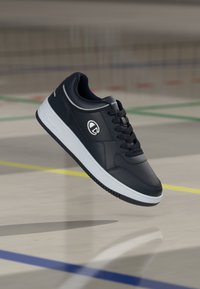 RD18 LOW - Basketbalschoenen - navy/white