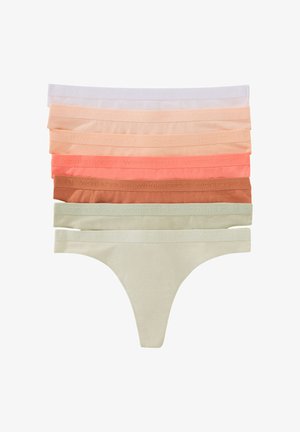 Zestaw ośmiu damskich thongów w różnych odcieniach, w tym białym, brzoskwiniowym, koralowym i oliwkowym, z miękkiego materiału oraz z tłoczonymi logo na pasku.