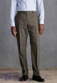 Next TAILORED FIT SIGNATURE TG DI TRIM TEXTURE - REGULAR FIT - Anzughose - brown