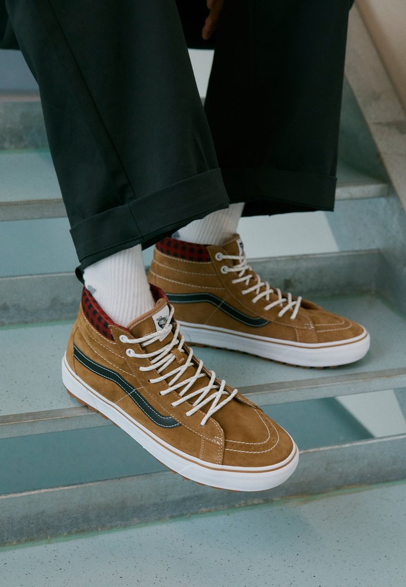 vans high tops black and blue