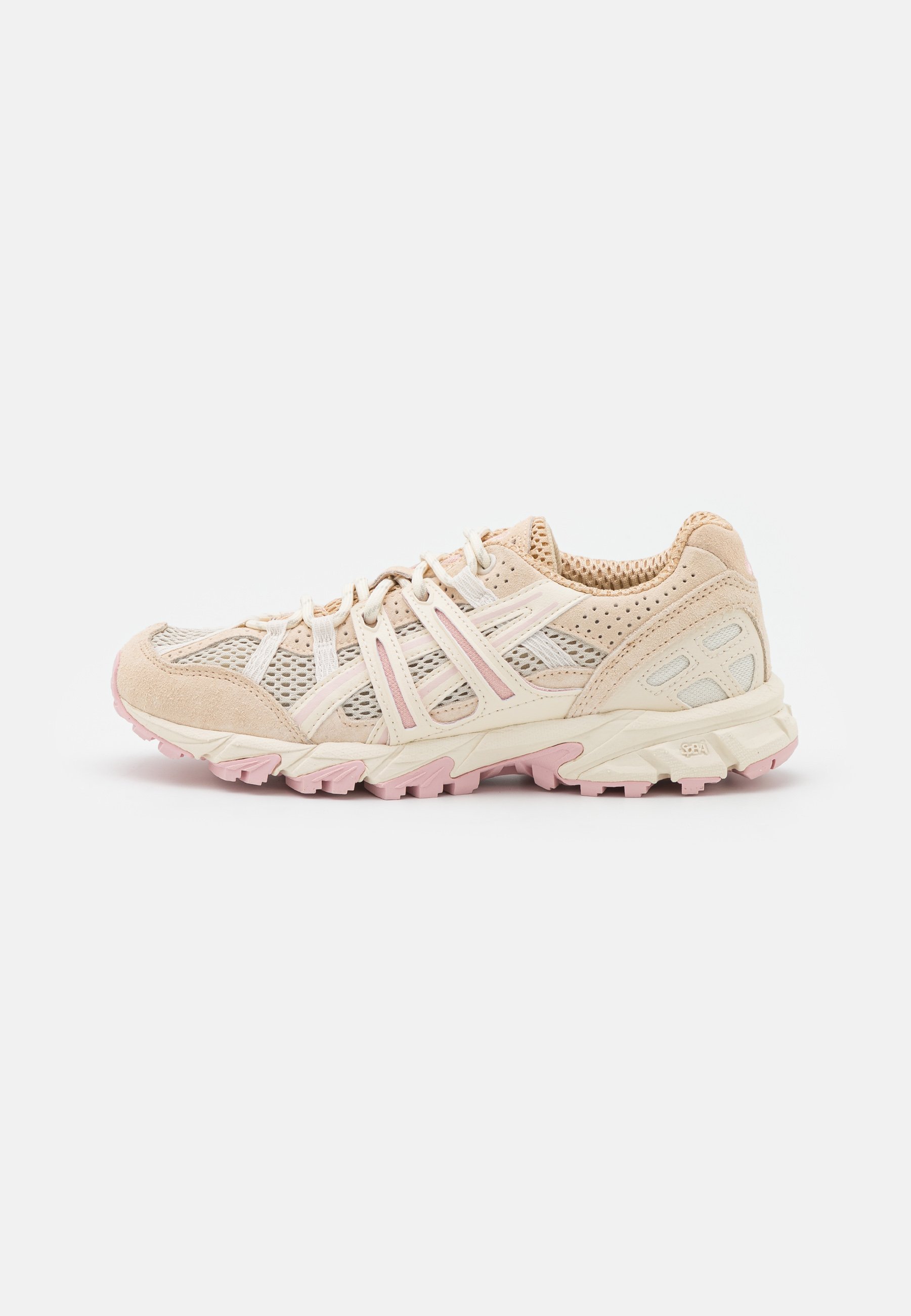 asics sonoma trainers