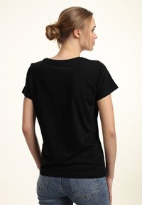 Disney MICKEY & FRIENDS MICKEY HELLO DARLING - T-shirts print - black