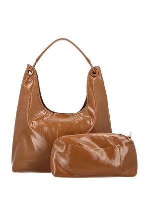 Brązowa błyszcząca skórzana torebka z dopasowanym małym portfelem na zamek umieszczonym z przodu na białym tle.