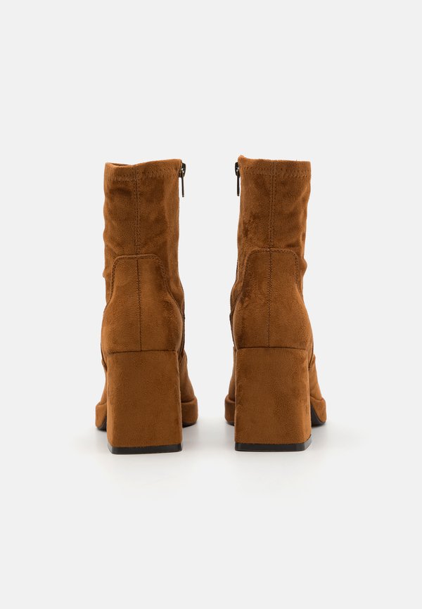 High heeled ankle boots - cognac4