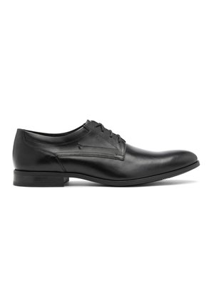 Derbies & Richelieus - black