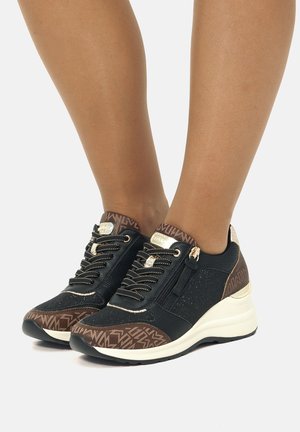 ZAPATILLAS - Zapatillas - black