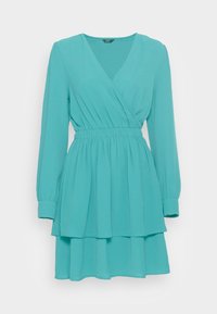 Vestido envolvente turquesa com mangas longas, cintura elástica, saia em camadas e decote em V. Textura suave com um design fluido.