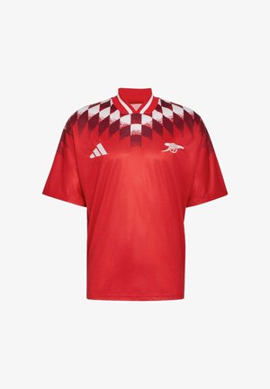 adidas Performance, Equipación de clubes - better scarlet