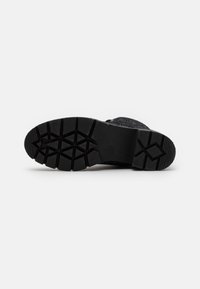 Jana Stivaletti con plateau - black