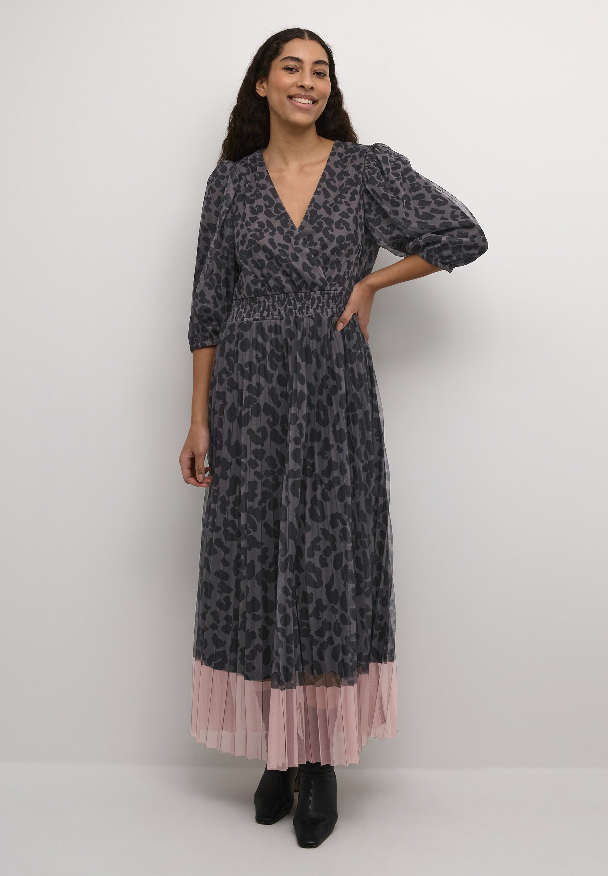 grey and pink leopard print dress Culture CUCHANCY - Maxi Tea dress