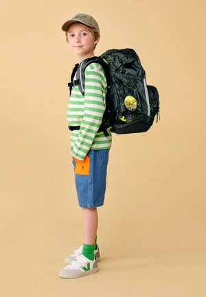 Ergobag, PACK SET - Schulranzen Set - grau