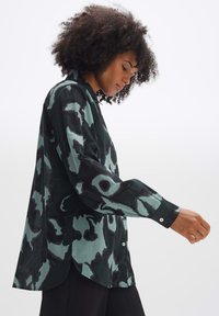 OPUS FUMINE - Hemdbluse - emerald