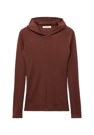 Hnědá mikina s dlouhým rukávem a kapucí, s čtvrtinovým zipem, vyrobená z texturované látky; má volný střih a postranní rozparky na lemu.