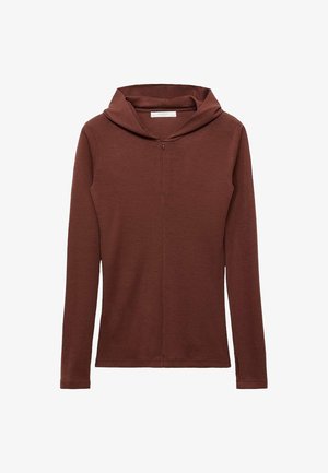 Hnědá mikina s dlouhým rukávem a kapucí, s čtvrtinovým zipem, vyrobená z texturované látky; má volný střih a postranní rozparky na lemu.