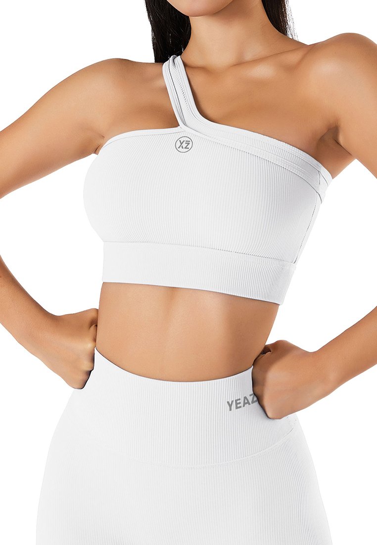 Yeaz Top wit