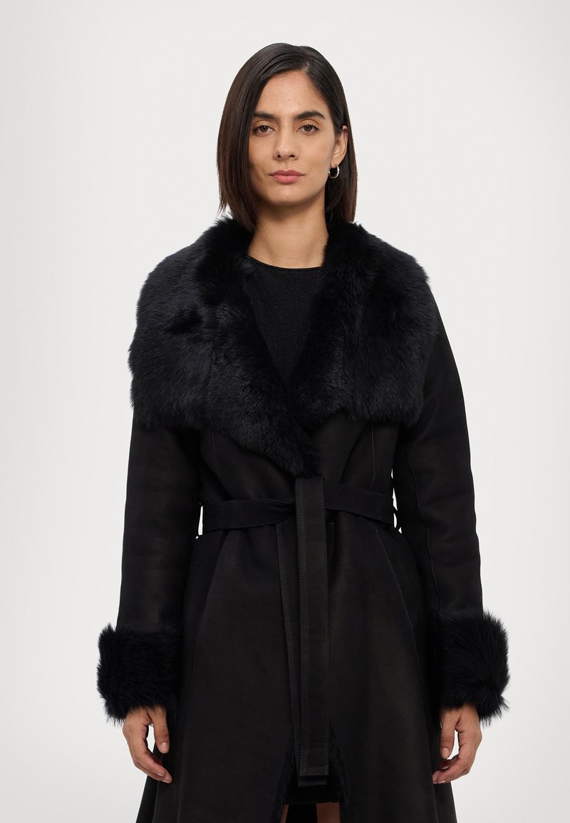 STUDIO ID - FLO  - Classic coat - black, Enlarge