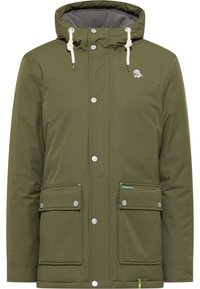 Olivgrüne Jacke mit Kapuze, ausgestattet mit silbernen Druckknöpfen, zwei vorderen Taschen und einem Logo auf der oberen linken Seite.