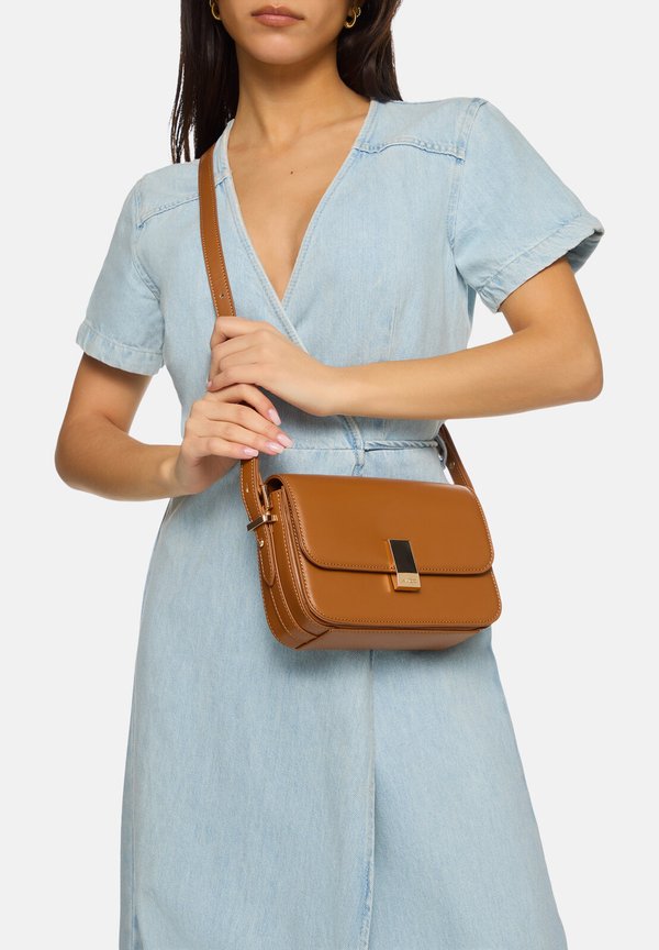 ETEINI - Umhängetasche - camel