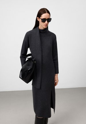 SCARF-COLLAR MIDI - Strickkleid - grey melange