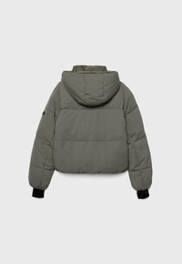 Stradivarius HOODED RUBBERISED PUFFER - Zimska jakna - khaki